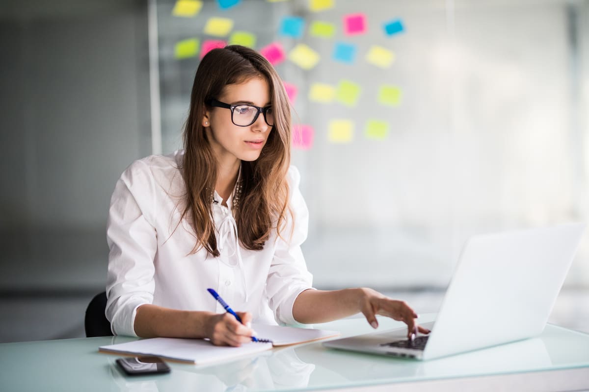 ¿Por qué tener un Community Manager? Ventajas clave para tu marca